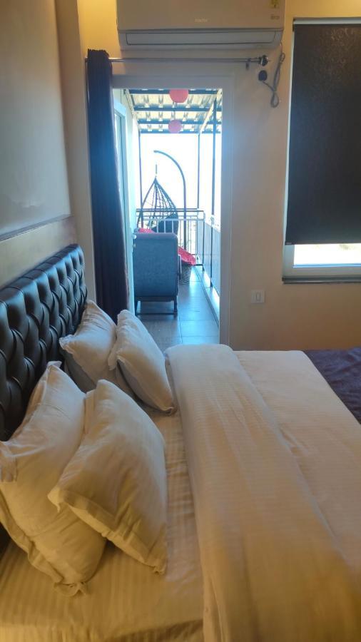 Icebergs Mussoorie - A Boutique Stay And 24 Hrs Roof Top Cafe Exterior foto