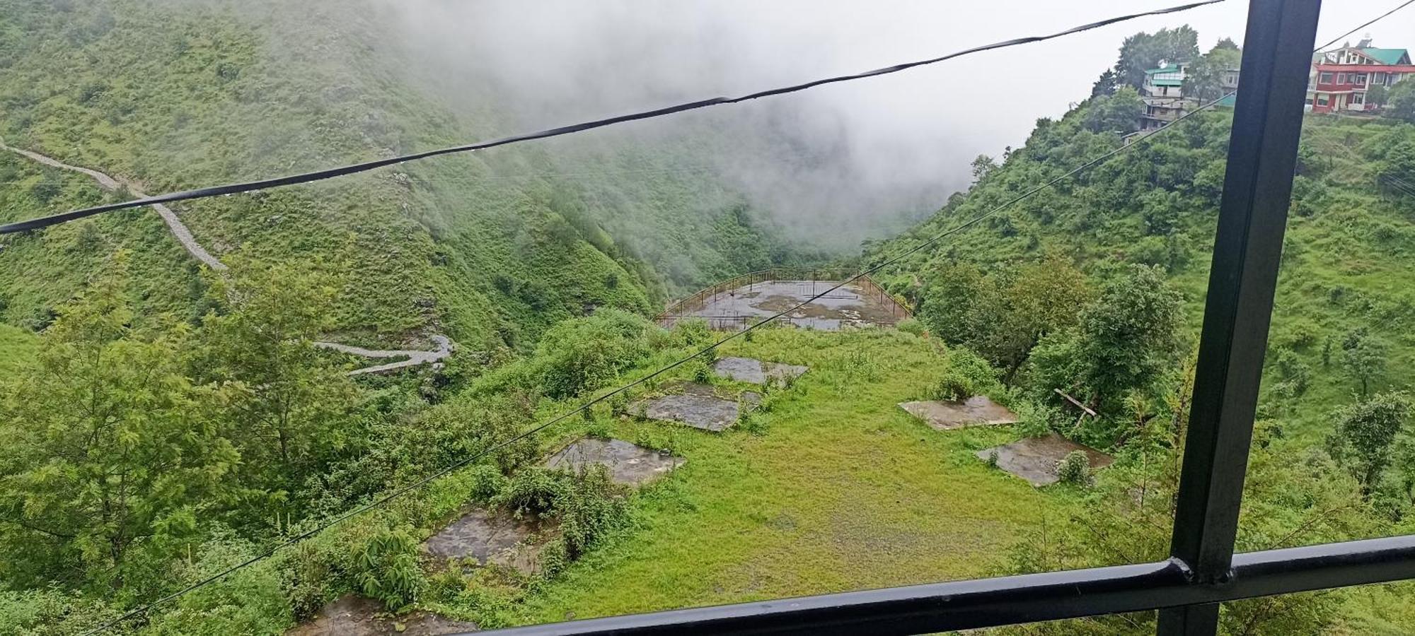 Icebergs Mussoorie - A Boutique Stay And 24 Hrs Roof Top Cafe Exterior foto