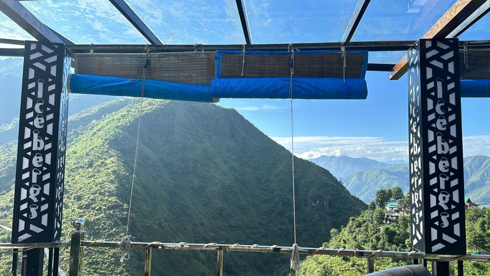 Icebergs Mussoorie - A Boutique Stay And 24 Hrs Roof Top Cafe Exterior foto